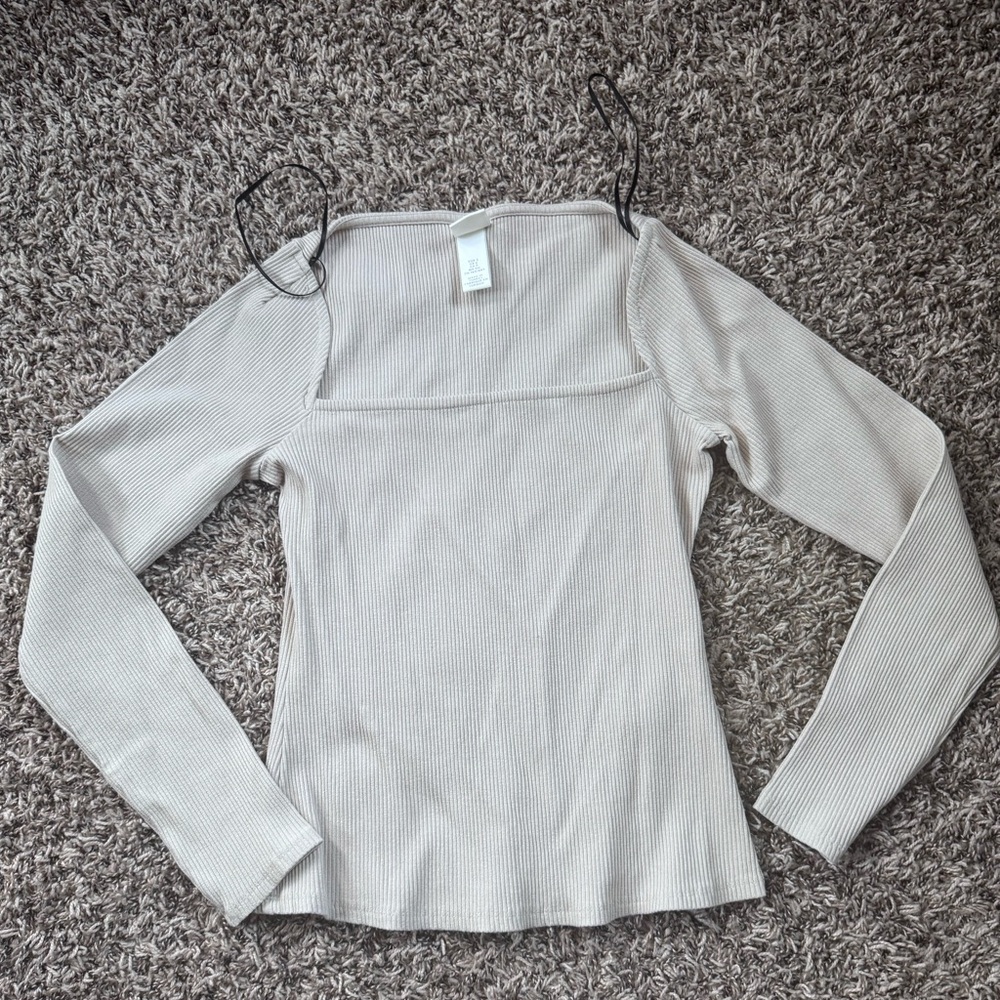 SQUARE NECK RIBBED LONG SLEEVE TOP